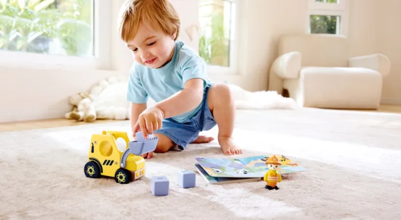Hape The Buzzing Bulldozer With Sound