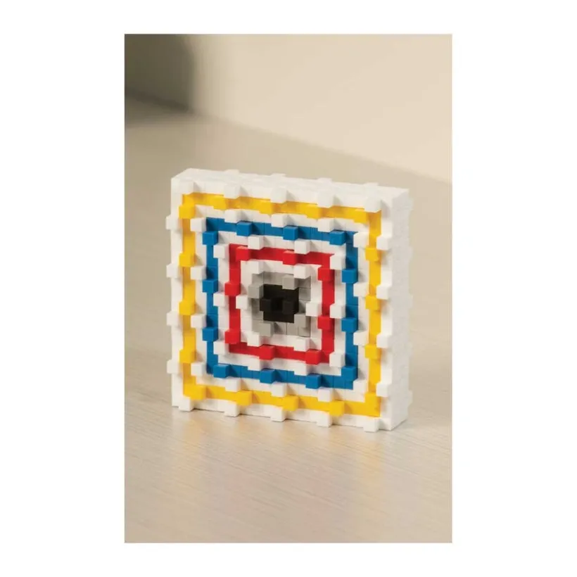 Plus-Plus Inspired, Mondrian